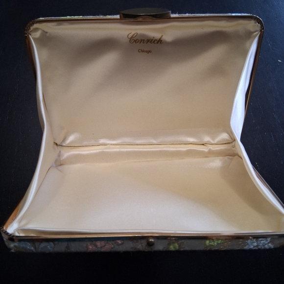 Silk Floral Patterned Clutch - Picture 5 of 7